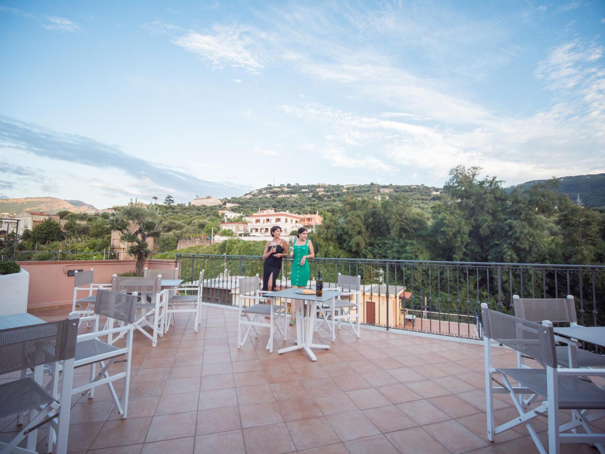 Hotel Central Wellness Σορέντο Εξωτερικό φωτογραφία
