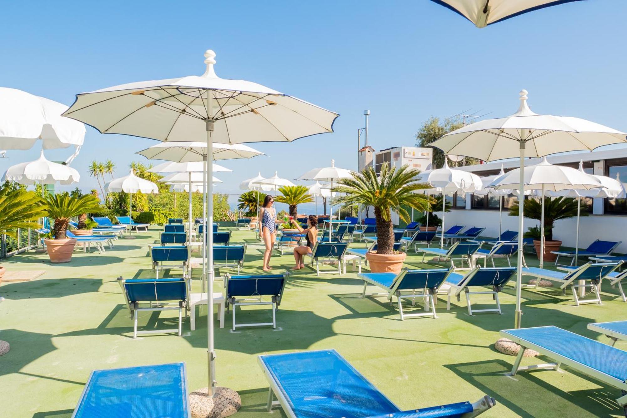 Hotel Central Wellness Σορέντο Εξωτερικό φωτογραφία