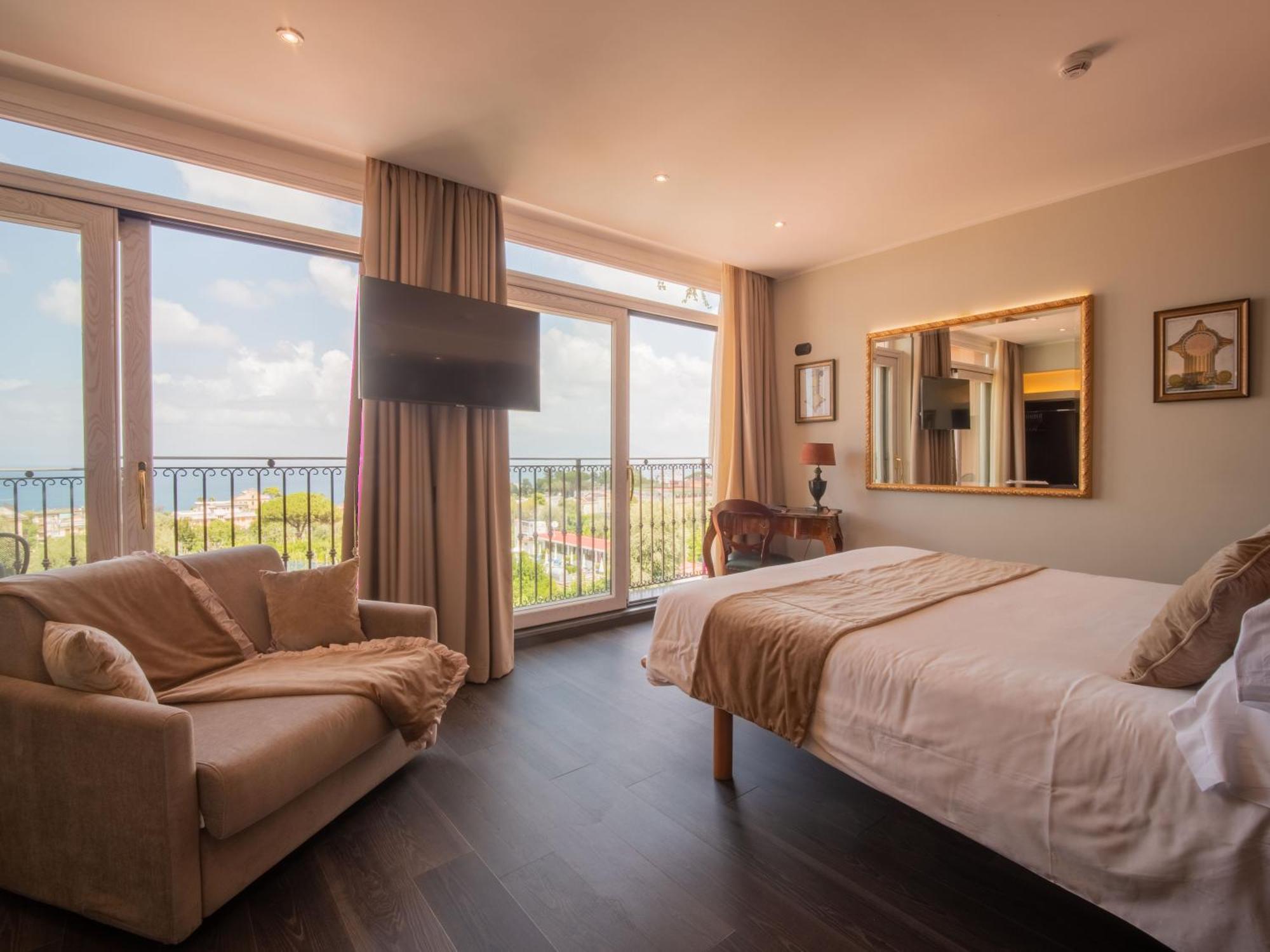 Hotel Central Wellness Σορέντο Εξωτερικό φωτογραφία