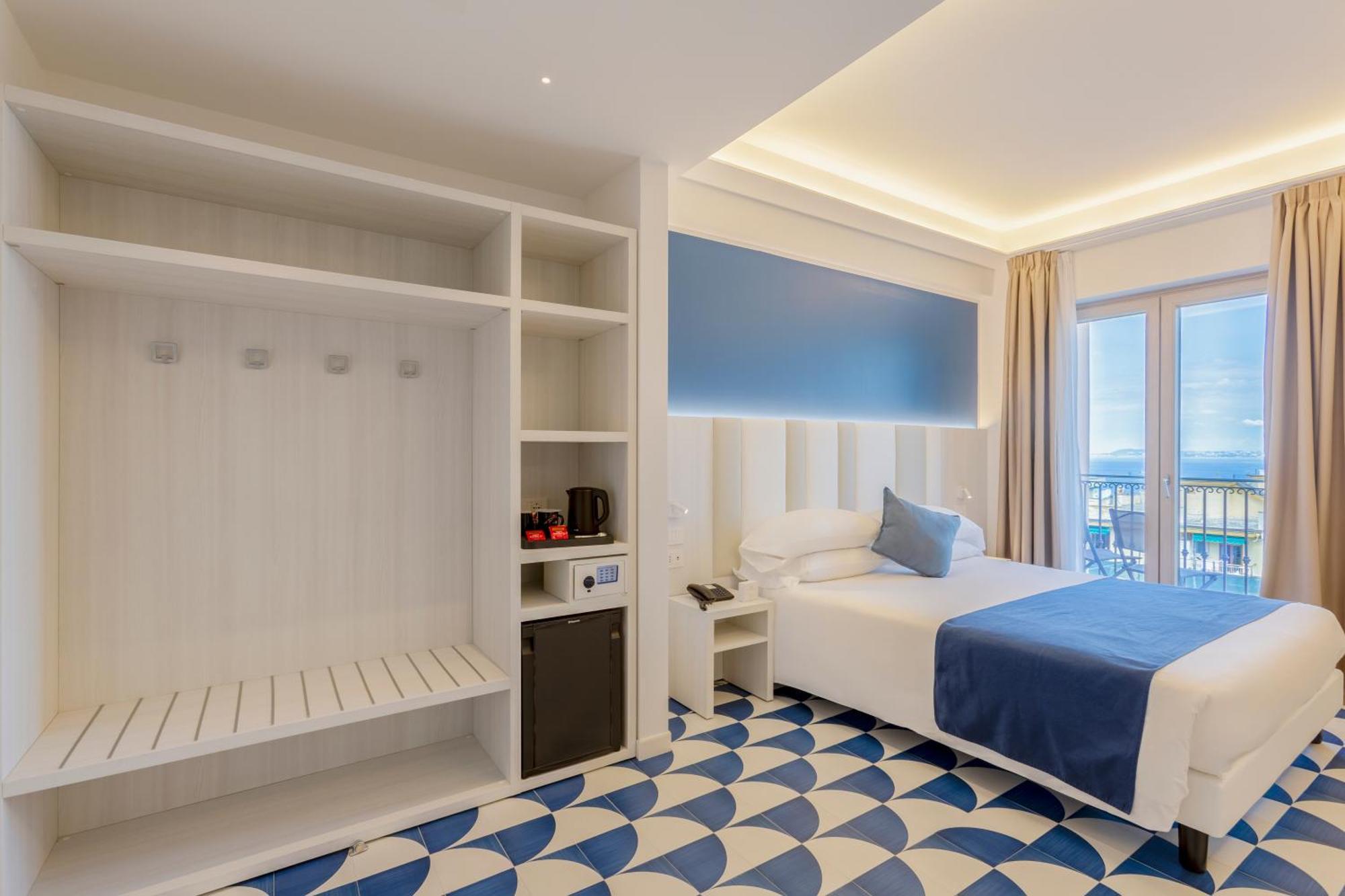 Hotel Central Wellness Σορέντο Εξωτερικό φωτογραφία