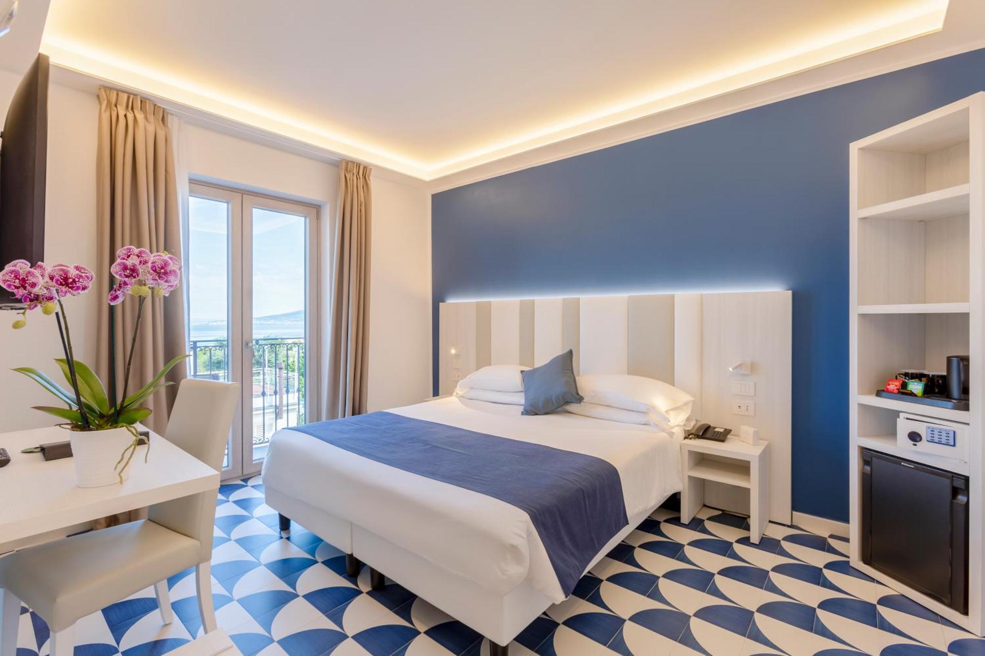 Hotel Central Wellness Σορέντο Εξωτερικό φωτογραφία